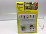 Noch 16226 HO/OO Gauge At the Fruit Market Themed Figure Set