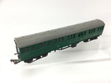 Triang R223 OO Gauge BR Green Suburban Composite Coach S3152S