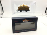 Bachmann 33-675X OO Gauge 14t Tank Wagon Michael Nairn, Kirkcaldy