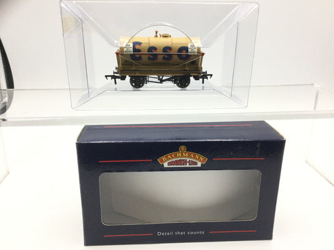 Bachmann 33-500Z OO Gauge 14t Tank Wagon Esso Buff 1634