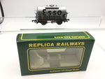 Replica 13802 OO Gauge Tank Wagon Esso Petroleum