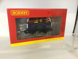 Hornby R60074 OO Gauge Christmas Wagon 2022