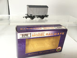 Dapol B385A OO Gauge BR Banana Van B753487
