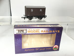 Dapol B326 OO Gauge SR Vent Van 41594