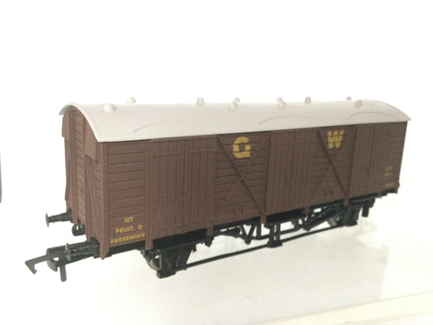 Dapol 4F-014-013 OO Gauge GWR Fruit D Van 2839