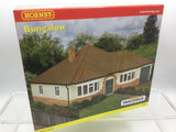 Hornby R7290 OO Gauge Bungalow - 'Avalon'