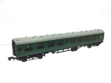 Graham Farish 374-051A N Gauge BR Green Mk1 Corr 2nd Coach S24324