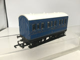 Hornby R212 OO Gauge Caledonian 4 Wheel Coach