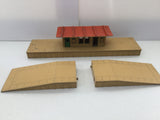 Hornby Dublo OO Gauge Island Station with Platform