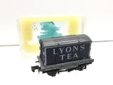 Peco NR-P31 N Gauge Conflat Wagon w Lyons Tea Container