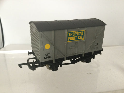 Wrenn W5063 OO Gauge Banana Van Tropical Fruits M40