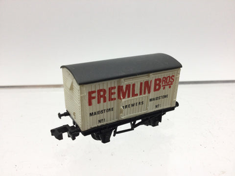 Graham Farish 2317 N Gauge Vent Van Fremlin Bros