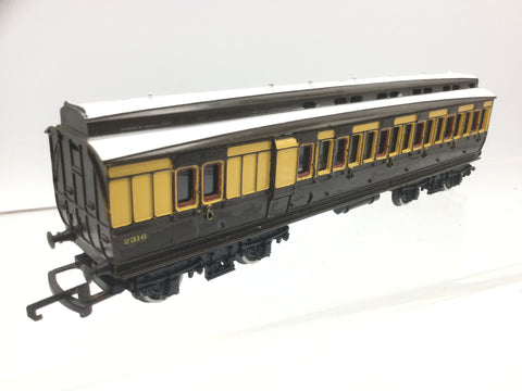 Triang/Hornby R333 OO Gauge GWR Clerestory Brake Coach 2316