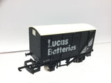Lima 305603 OO Gauge Vent Van Lucas Batteries