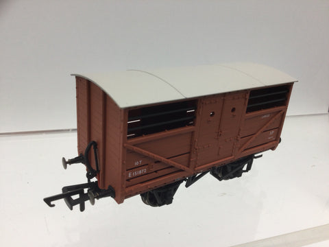Oxford Rail 76CAT001B OO Gauge BR Cattle Wagon E151872