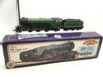 Bachmann 31-555 OO Gauge LNER Class V2 4801 Darlington Green