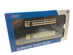 Dapol 2D-142-003 N Gauge Class 142 022 BR GWR Chocolate/Cream Pacer