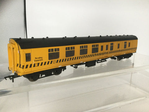 Bachmann 30-049 OO Gauge BR Re-Railing Equipment Van ADB975573