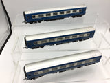 Triang R426 OO Gauge BR Blue Pullman Centre Car W60745 x3