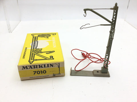 Marklin 7010 HO Gauge Catenary Feeder Mast