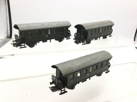 Marklin 4002 HO Gauge 2nd Class Passenger Coach x3