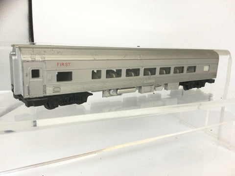Triang R440 OO Gauge NSWR Silver Transcontinental 1st Class Coach