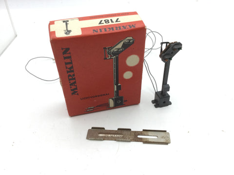Marklin 7187 HO Gauge M Track Colour Light Signal