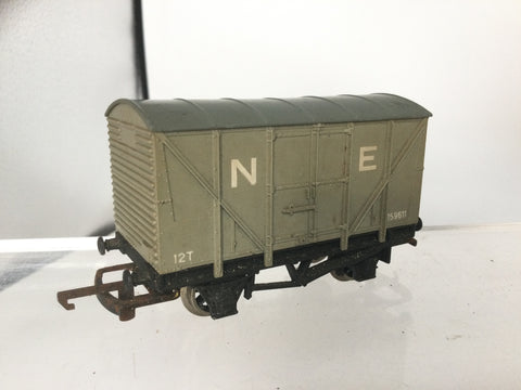 Wrenn W5028 OO Gauge NE Banana Van 159611