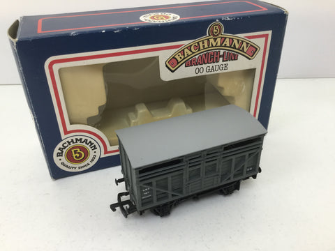 Bachmann 33-652 OO Gauge LMS Cattle Van M14400