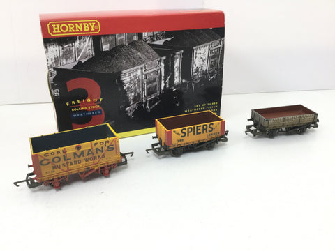 Hornby R6450 OO Gauge Triple Pack Weathered Wagons