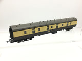 Hornby R4212 OO Gauge BR Choc/Cream Mk 1 Full Brake Coach W80705