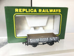 Replica 13302 3 Plank Wagon 'William Neave & Son, Paddington'