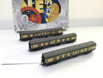 Hornby R2432 OO Gauge Cathedrals Express Coaches x3