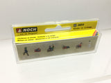 Noch 36819 N Gauge Children in Snow