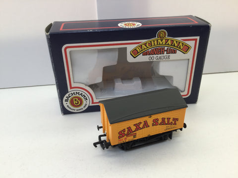 Bachmann 33-176 OO Gauge 10t Covered Salt Wagon Saxa Salt
