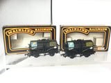 Mainline 37-146 OO Gauge Tank Wagon National Benzole x2