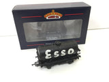 Bachmann 33-677 OO Gauge Tank Wagon with Large Filler 'Esso'