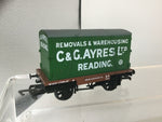 Dapol B91 OO Gauge GWR Conflat with Container Ayres, Reading