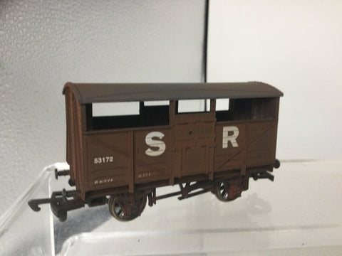 Dapol/Ballards OO Gauge SR Cattle Wagon 53172