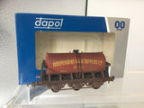 Dapol 4F-031-012 OO Gauge 6 Wheel Milk Tank Wagon Independent Milk Supplies Weathered