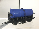 Dapol 4F-031-009 OO Gauge 6 Wheel Milk Tanker Express Dairy Co