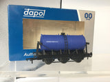 Dapol 4F-031-009 OO Gauge 6 Wheel Milk Tanker Express Dairy Co