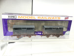 Dapol 4F-020-024 OO Gauge GWR Cattle Wagon Twin Pack 13821/13826 Weathered