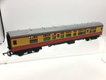 Hornby R928 OO Gauge BR Mk1 Red/Cream Corr Composite Coach 15210