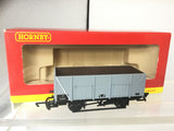 Hornby R6108 OO Gauge BR 9 Plank Open Wagon E30991