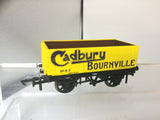 Hornby R6902 OO Gauge 6 Plank Wagon Cadbury Bournville