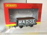 Hornby R6952 OO Gauge Madge, 7 Plank Wagon, No. 62 - Era 2/3