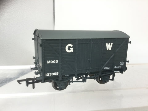 Bachmann 37-778B OO Gauge GWR 12t Mogo Van 123955
