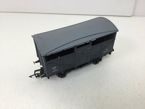 Dapol 4F-020-003 OO Gauge GWR Cattle Wagon 13824