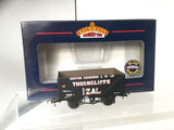 Bachmann 37-126 OO Gauge 8 Plank Wagon Thorncliffe Izal